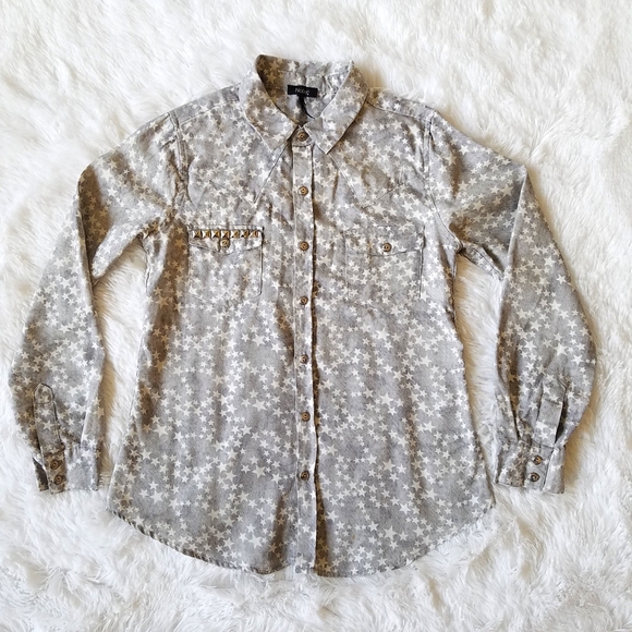 Nollie Tops - Ladies Grey and White Button Up Shirt with Stars